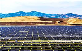 Trung Quốc là quốc gia đầu tiên vượt qua 1.000 GW công suất điện mặt trời